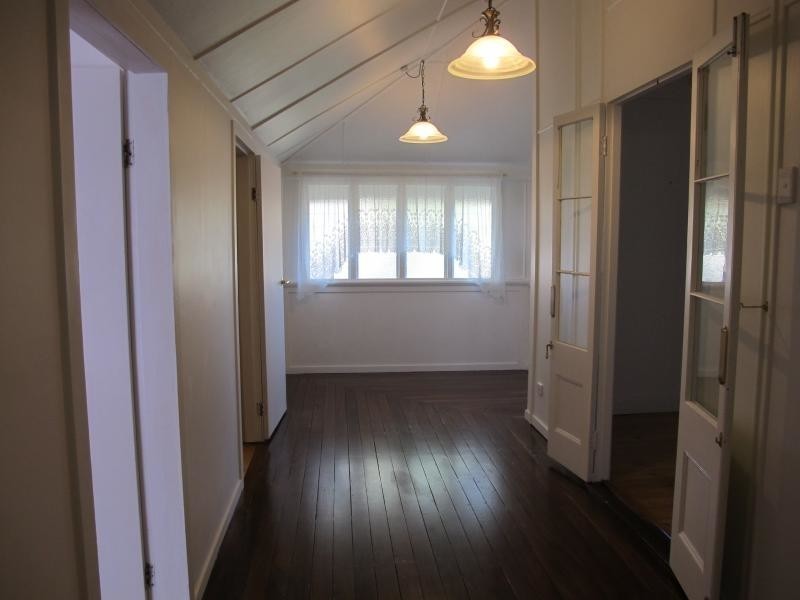 282 Denham Street, The Range QLD 4700